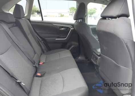 2024 Toyota Rav4 Xle from USA, damaged, VIN 2T3W1RFV4RC272706